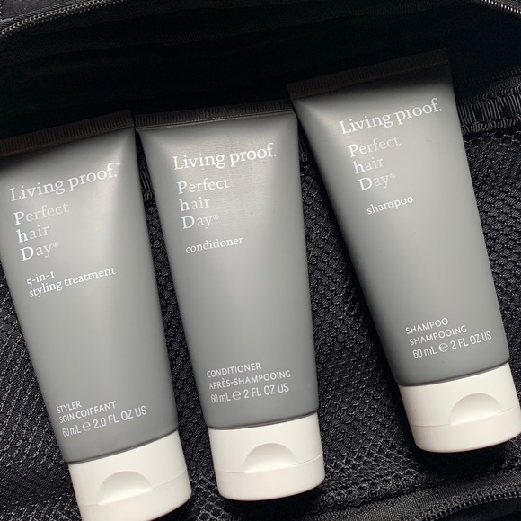 Living proof set w/ bag la ta da hair accessories - Picture 2 of 4